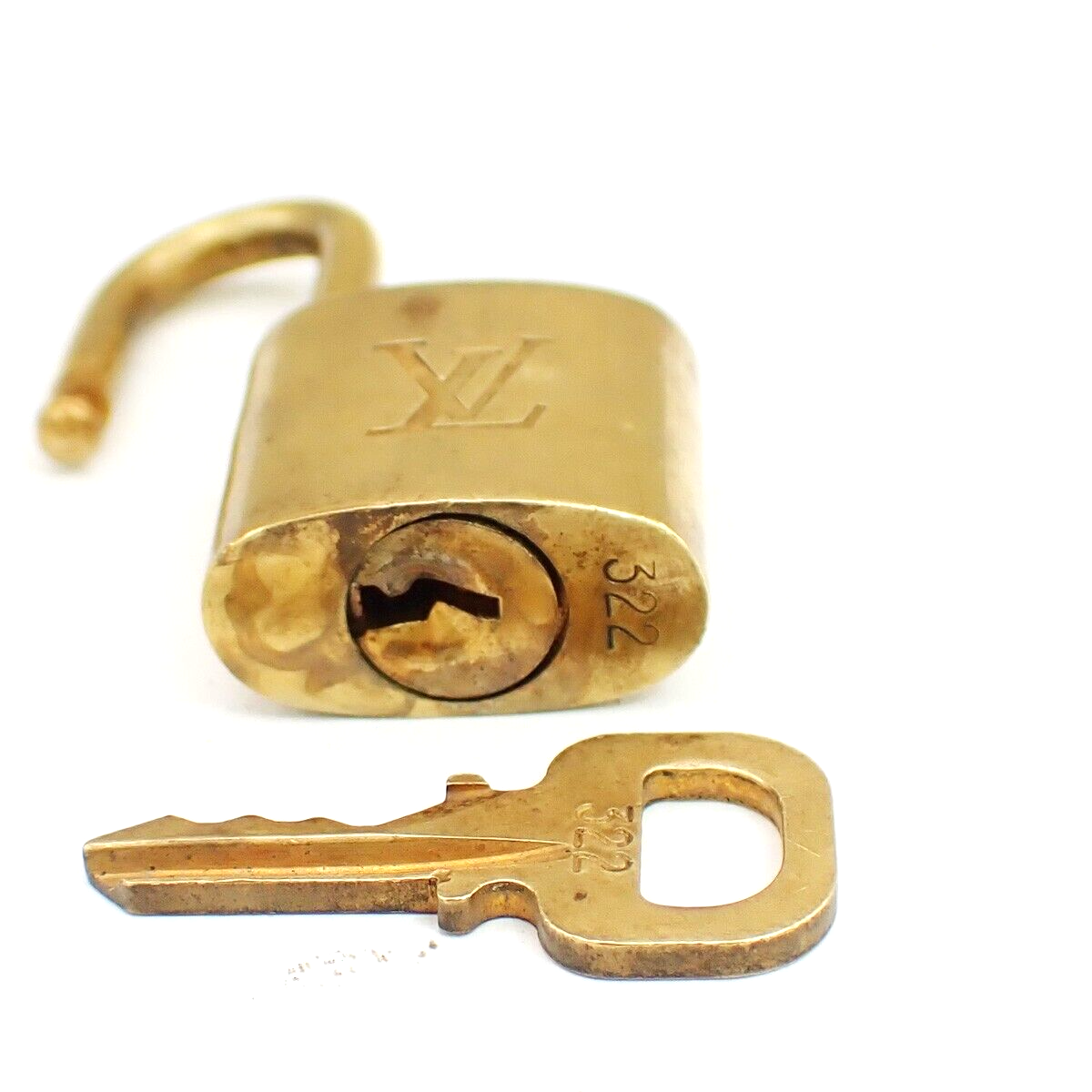 LOUIS VUITTON LV 10 Set  Padlock Key Bag Charm Cadena Gold Plated France 80YF809