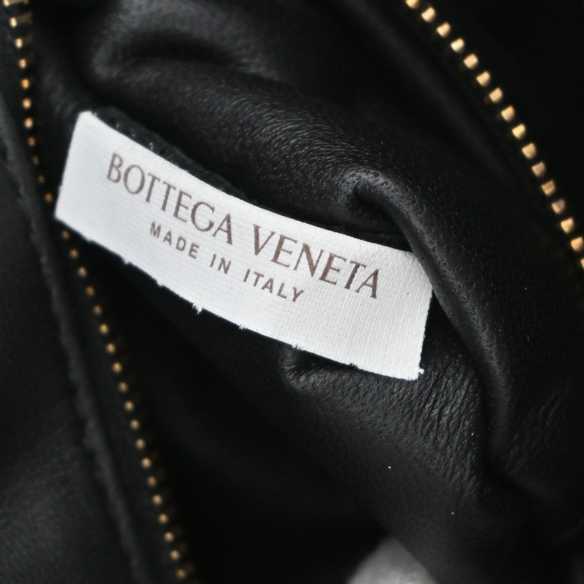 BOTTEGA VENETA Maxy Intrecciato Cassette Shoulder Bag Leather Black 689RL287