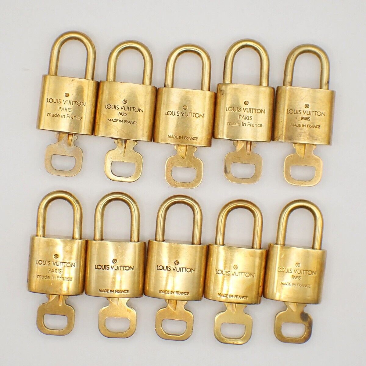 LOUIS VUITTON LV 10 Set  Padlock Key Bag Charm Cadena Gold Plated France 37YF661