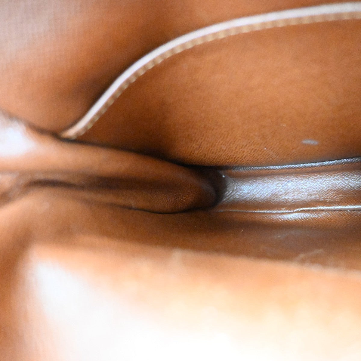LOUIS VUITTON Amazon Crossbody Shoulder Bag Monogram Leather BN M45236 86AA070