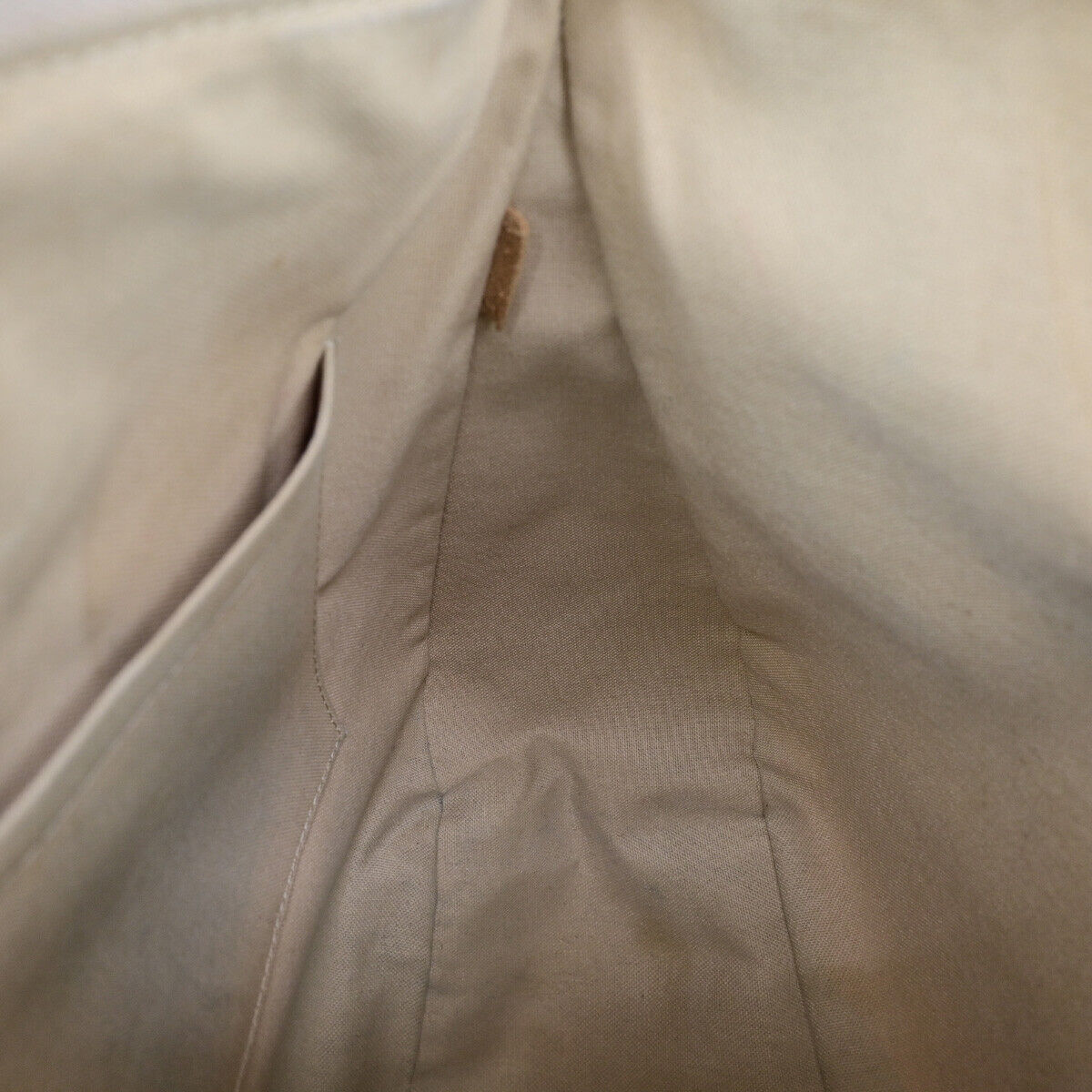 LOUIS VUITTON Siracusa MM Shoulder Bag Damier Azur Leather White N41112 37YG611