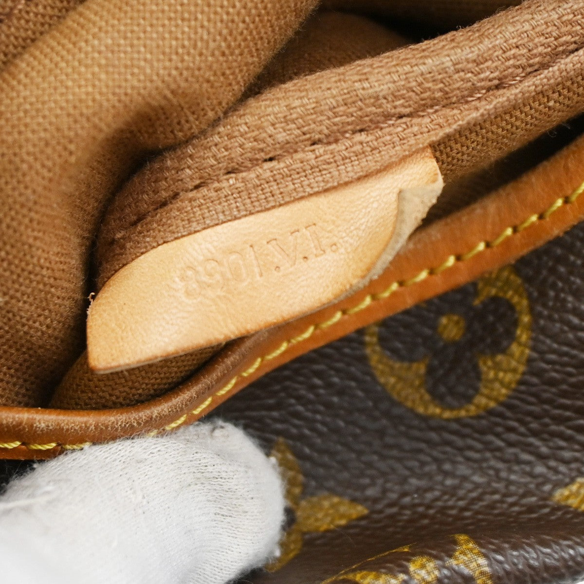 LOUIS VUITTON Saumur 35 Shoulder Bag Monogram Leather BN France M42254 70DA212