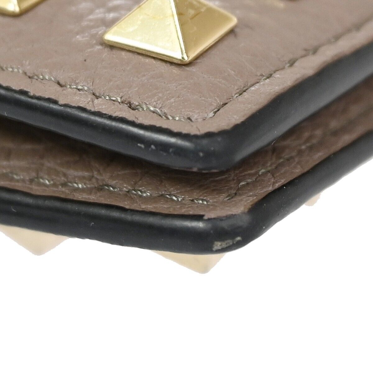 VALENTINO GARAVANI Bifold  Wallet Purse Rockstud Leather Beige Italy 69FA051