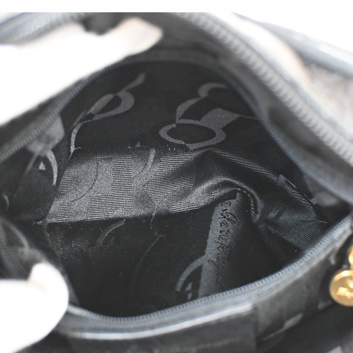 SALVATORE FERRAGAMO Vara Crossbody Shoulder Bag Embossing Leather Black 61SH200