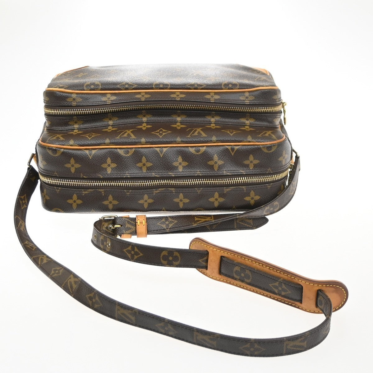 LOUIS VUITTON Nile Crossbody Shoulder Bag Monogram Leather Brown M45244 95SA137