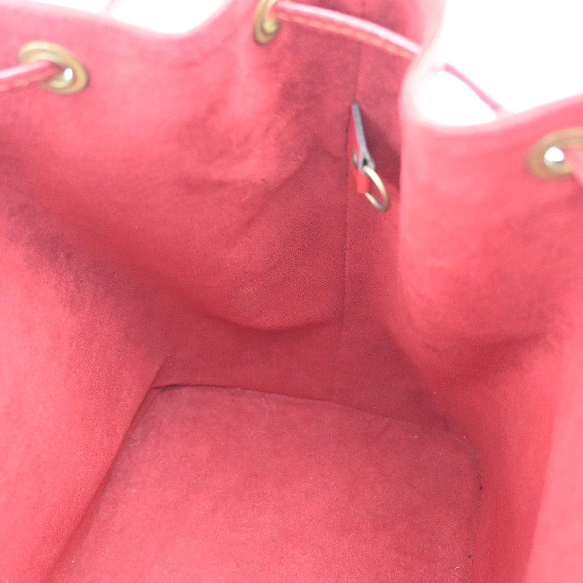 LOUIS VUITTON Petit Noe Drawstring Shoulder Bag Epi Leather Red M44107 82CA882