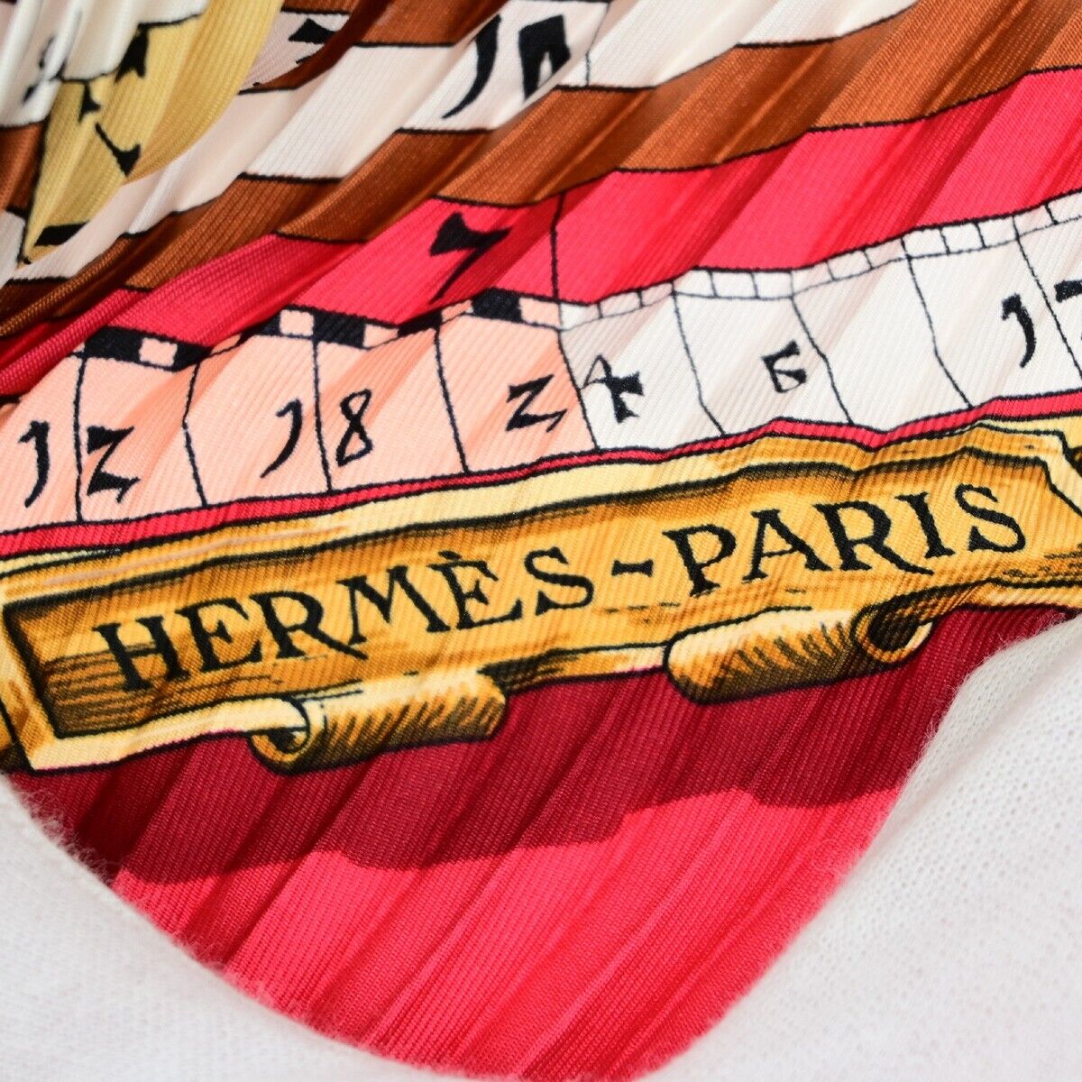 HERMES XL Carre 90 Pleated Scarf 100% Silk Red 63ED693