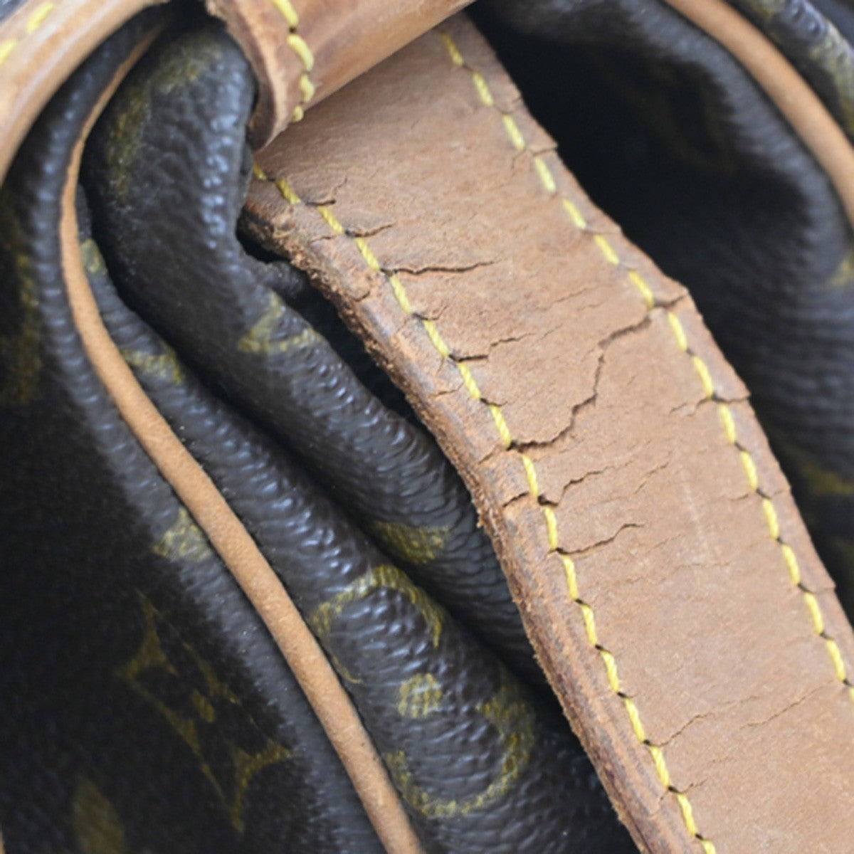 LOUIS VUITTON Saumur 35 Shoulder Bag Monogram Leather BN France M42254 70KP569