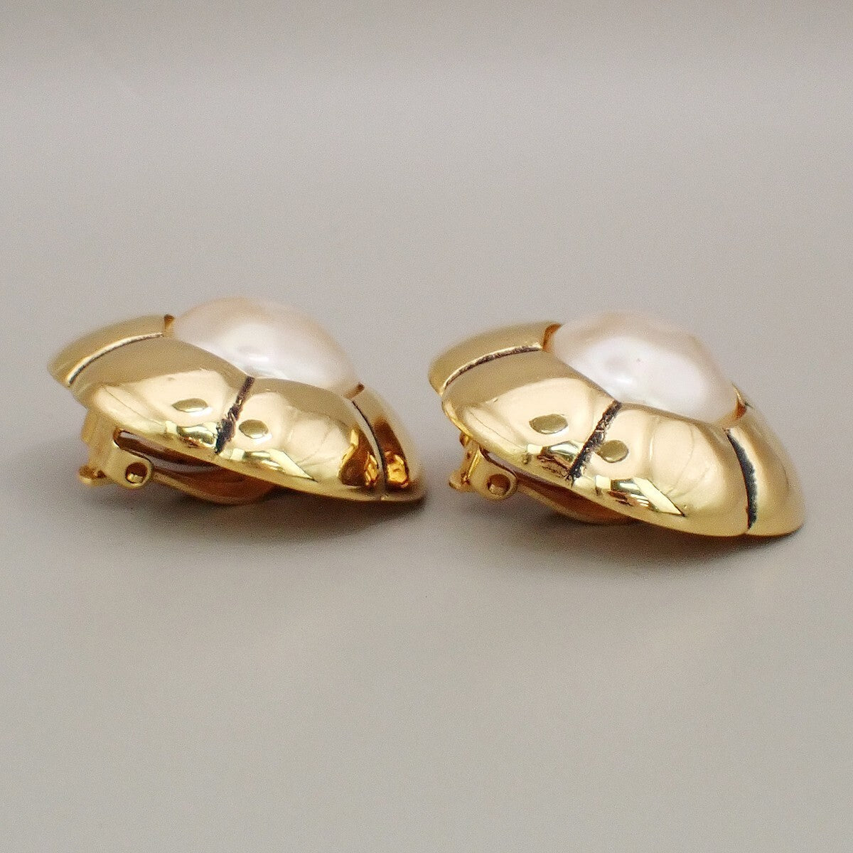 CHANEL Logo Flower Round Button Earrings Clip-On Imitation Pearl Gold 33RK752