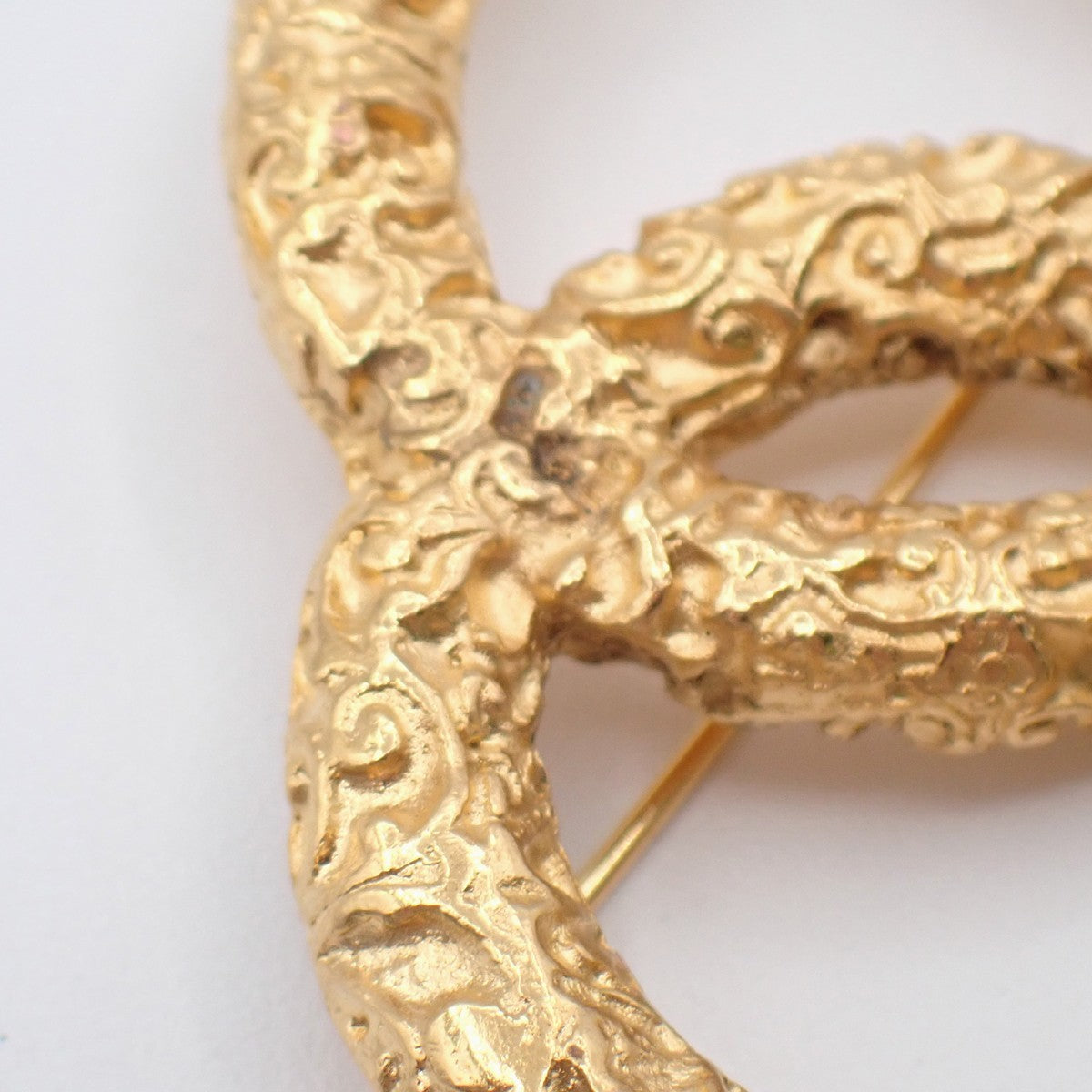 CHANEL CC Logo Pin Brooch 95A Gold GHW France Accessory Vintage 42RL744