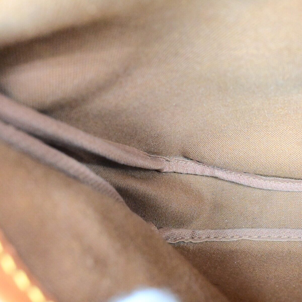 LOUIS VUITTON Logo Saumur 30 Shoulder Bag Monogram Leather Brown M42256 76EE027