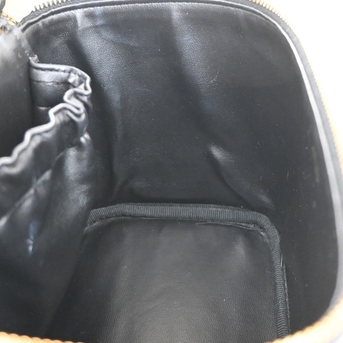 CHANEL CC Logo Bicolore Vanity Hand Bag Leather Black GHW Italy 76KB414