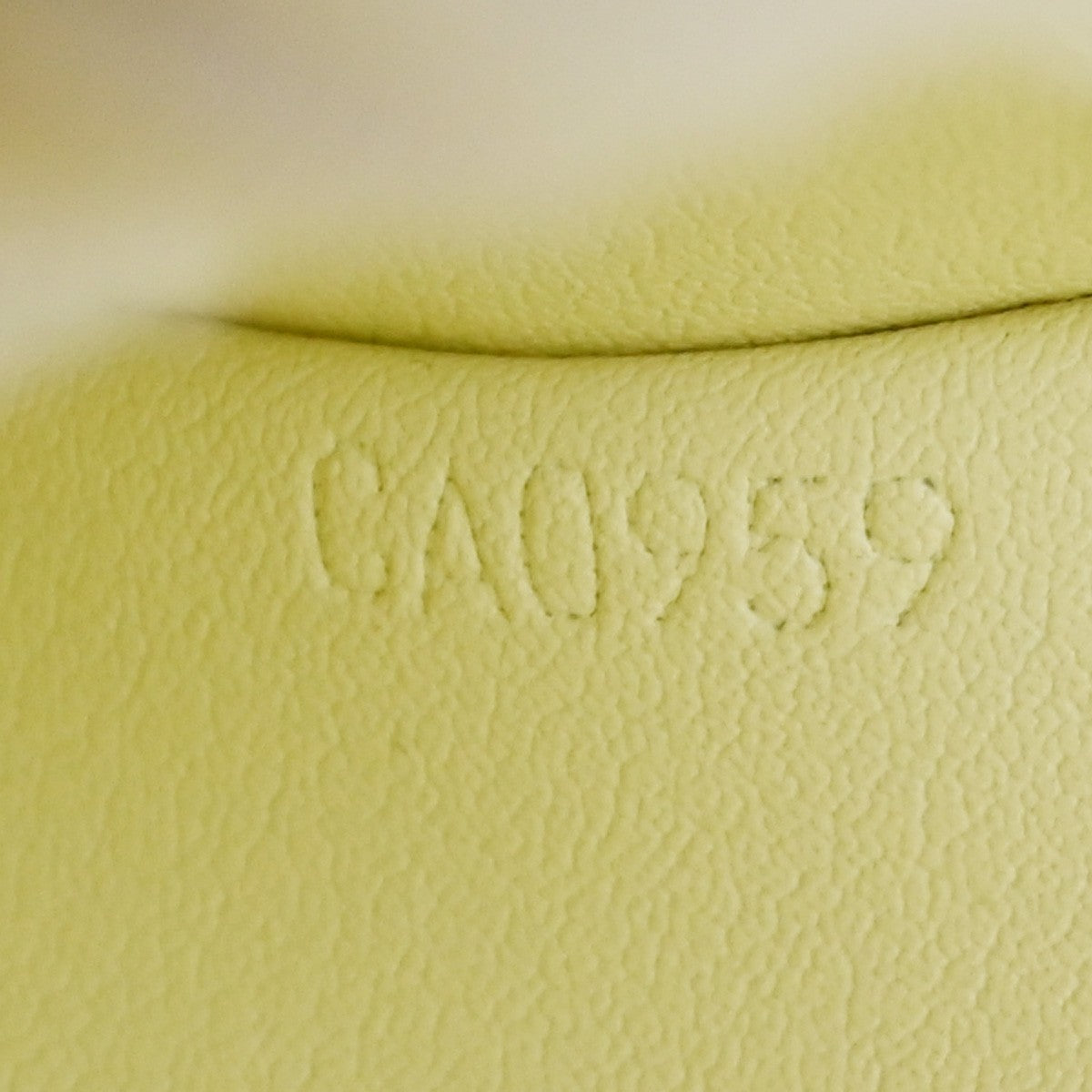LOUIS VUITTON Thompson Street Shoulder Bag Monogram Vernis Yellow M91071 65EF809