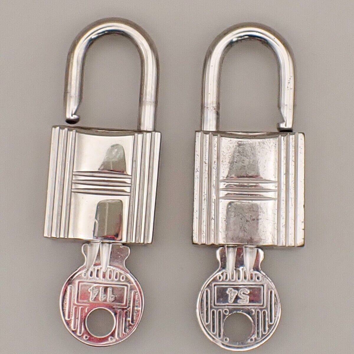 HERMES Logo 2 Set Padlock Key Bag Charm Cadena Silver-plated Accessroy 06KA557