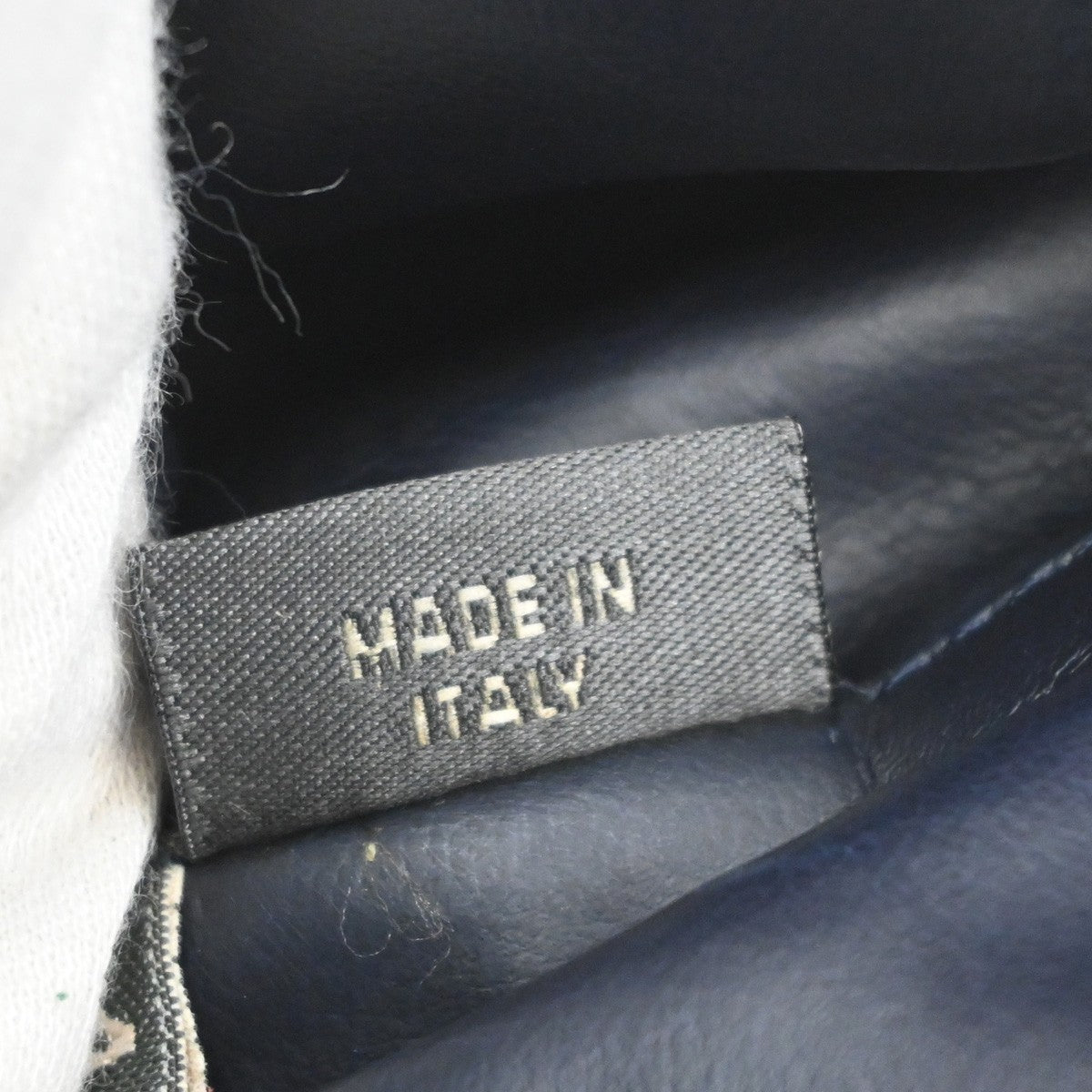 BALLY Logo Flap Shoulder Bag Quilted Leather Navy Blue GHW Italy 09MA548