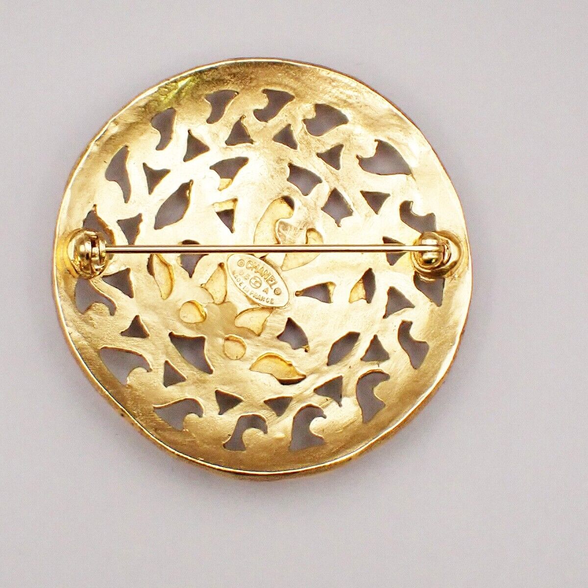 CHANEL CC Logo Round Pin Brooch 95A GHW France Accessory Vintage 89RK707