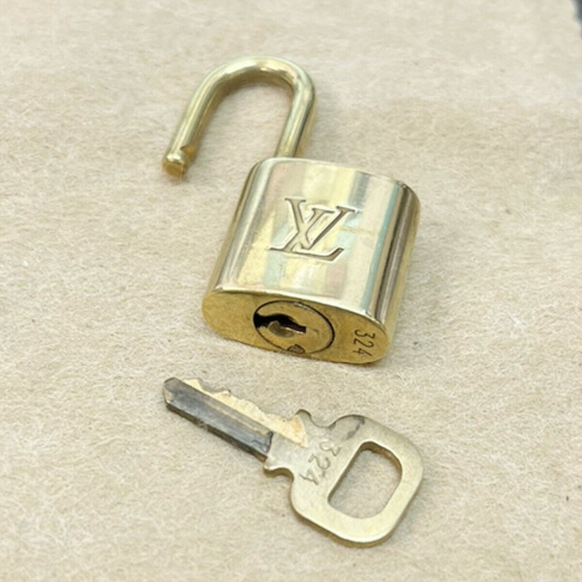 LOUIS VUITTON LV 10 SET PADLOCK KEY BAG CHARM CADENA GOLD PLATED FRANCE 35JF600