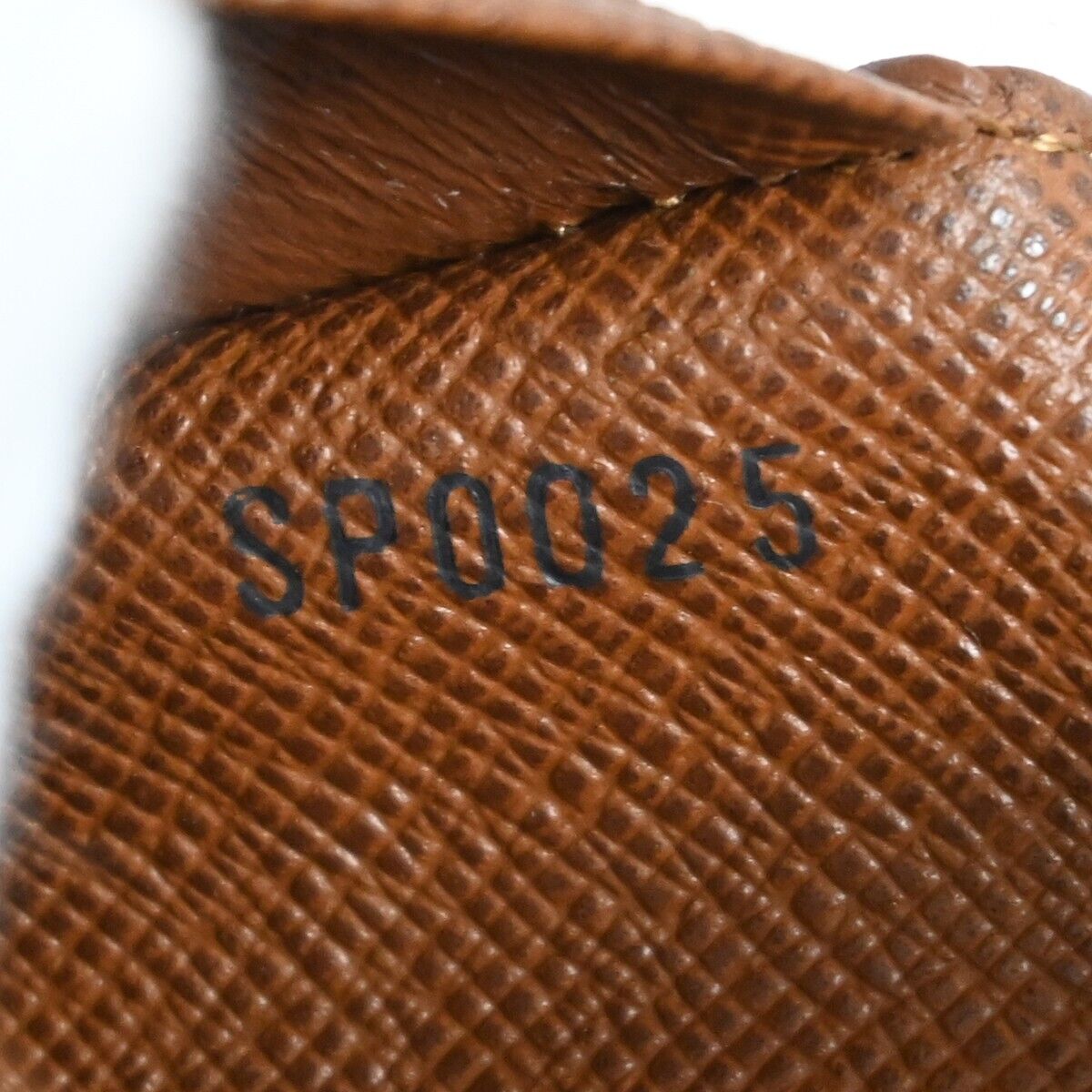 LOUIS VUITTON Portefeuille Tresor Bifold Wallet Monogram Brown M61736 65HB365