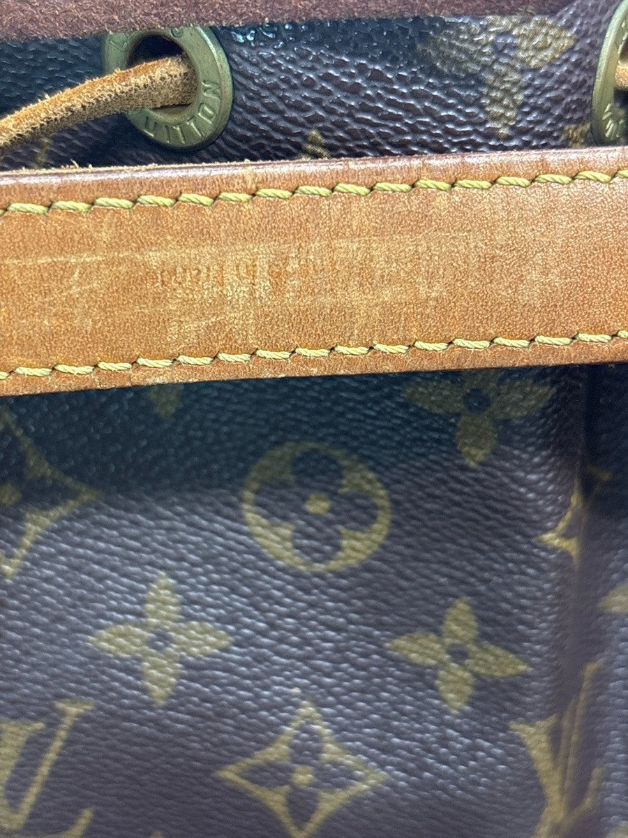 LOUIS VUITTON Petit Noe Drawstring Shoulder Bag Monogram Leather M42226 70MA705