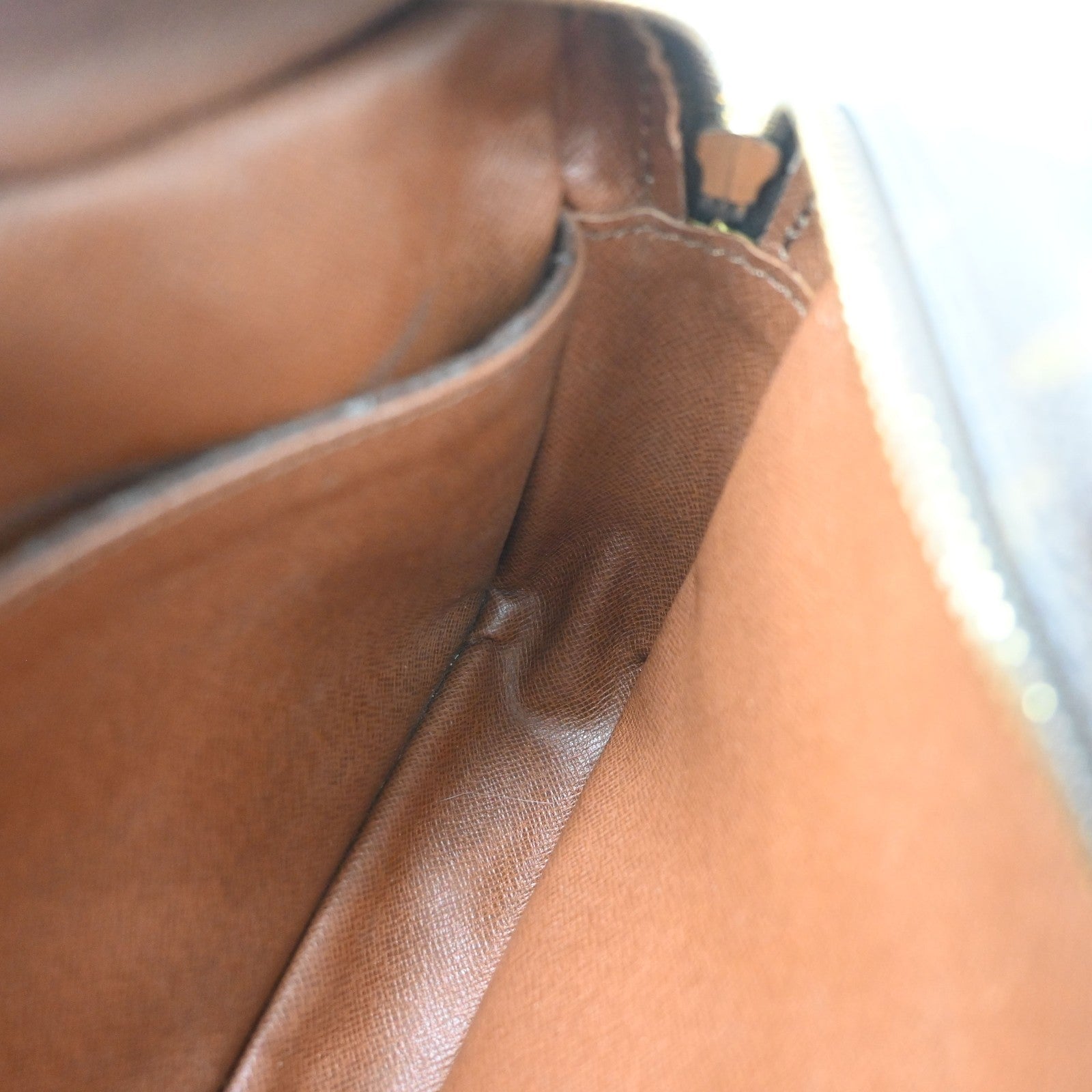 LOUIS VUITTON Compiegne 23 Clutch Hand Bag Monogram Leather Brown M51847 66KD143
