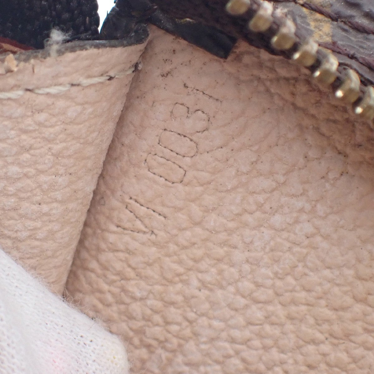 LOUIS VUITTON LV Bucket PM Clutch Pouch Bag Monogram Leather France 05KC810