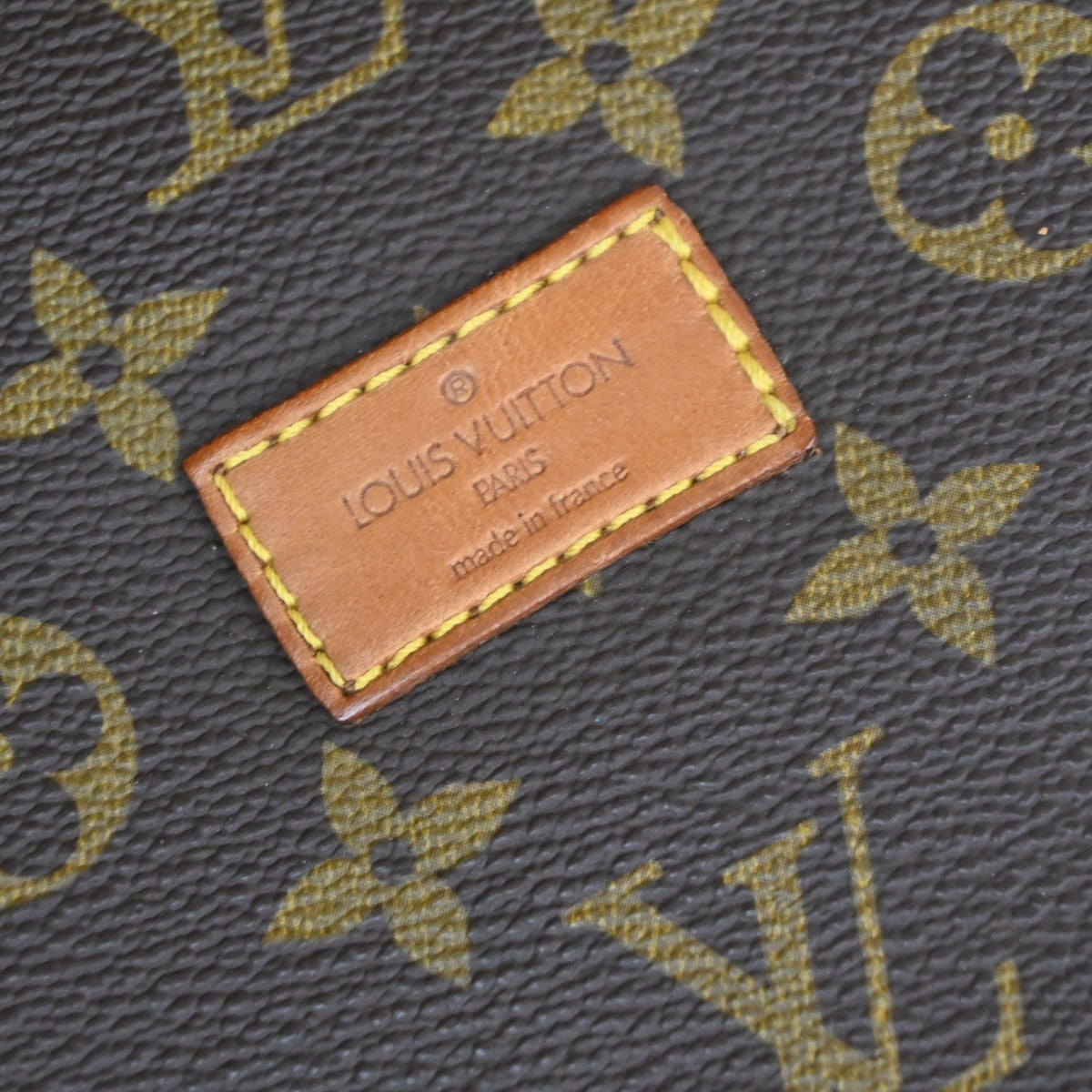 LOUIS VUITTON Logo Saumur 43 Shoulder Bag Monogram Leather Brown M42252 35MA673