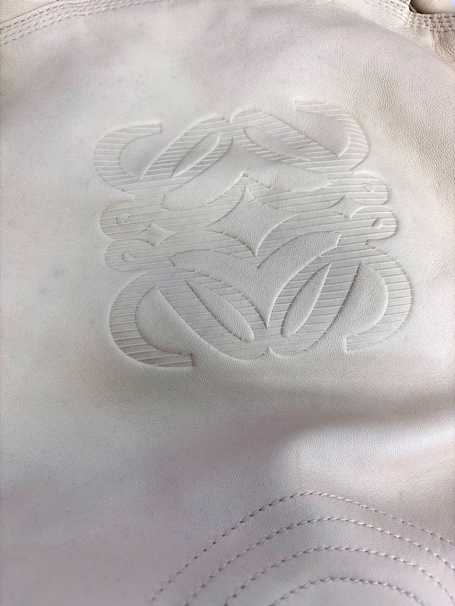 LOEWE Logo Anagram Nappa Aire Shoulder Hand Bag Leather Ivory SHW Spain 80YH882