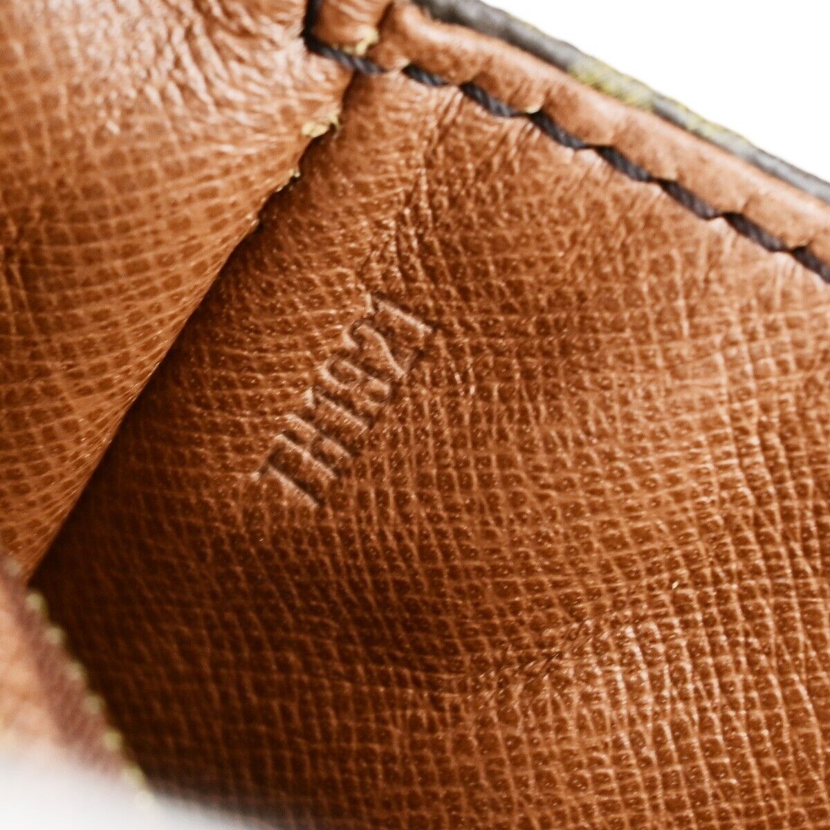 LOUIS VUITTON Saint Cloud GM Shoulder Bag Monogram Leather Brown M51242 30EC732