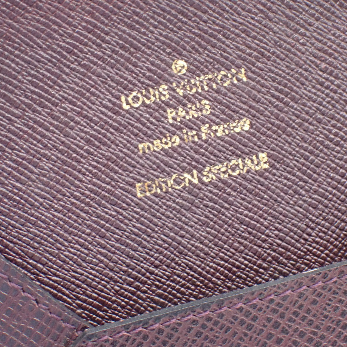 LOUIS VUITTON Special Edition Letter Multi Case Taiga Leather Burgundy 08KP508