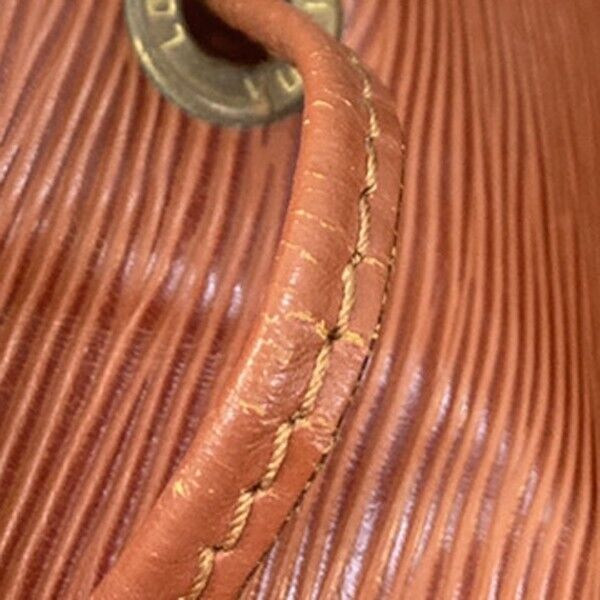 LOUIS VUITTON Petit Noe Drawstring Shoulder Bag Epi Leather Brown M44103 32EB758