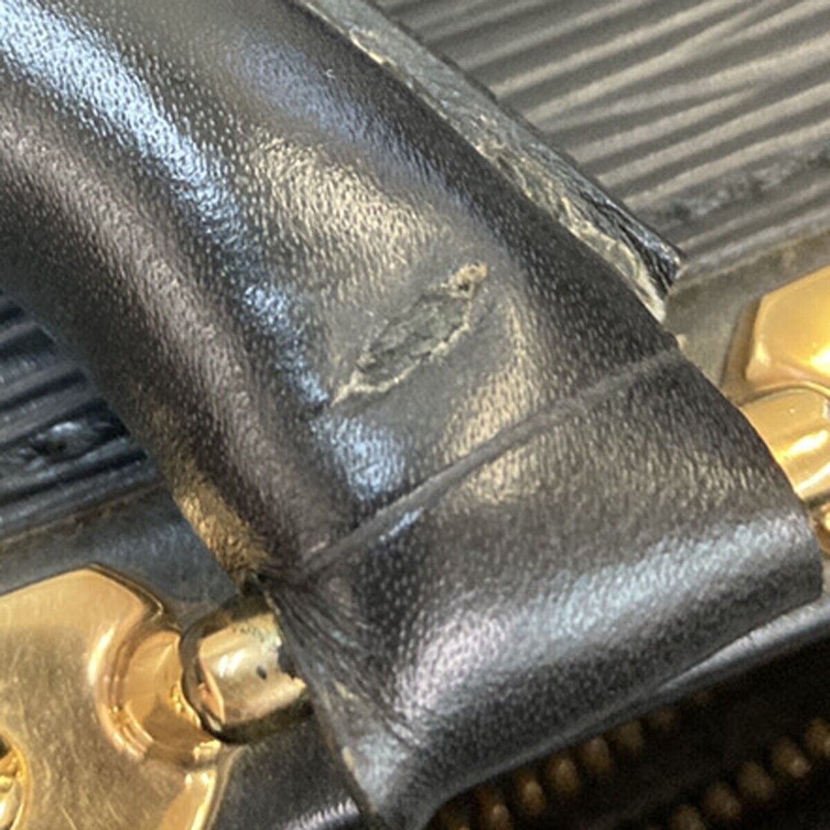 LOUIS VUITTON Serviette Fermoir Business Hand Bag Epi Leather BK M54352 65ED349