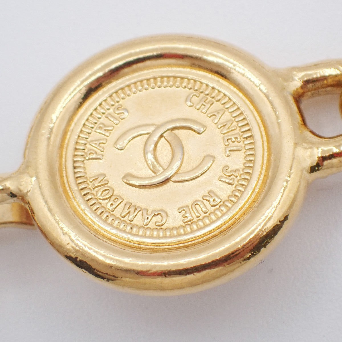 CHANEL CC Logo 31 Rue Cambon Coin Metallion Chain Belt Gold Vintage 95RL989