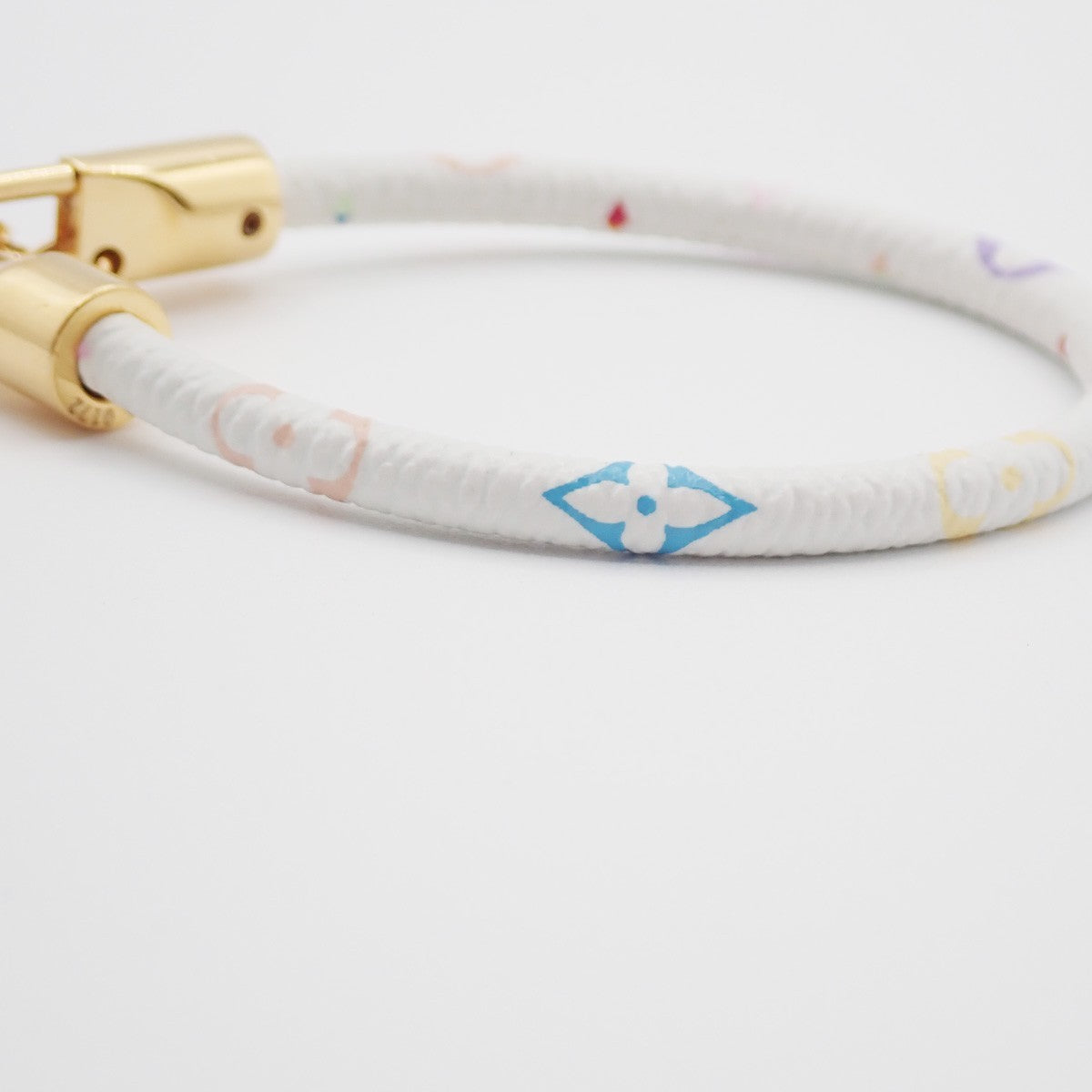 LOUIS VUITTON Luck It Bracelet Monogram Multi Leather White GHW M6604F 34AA176