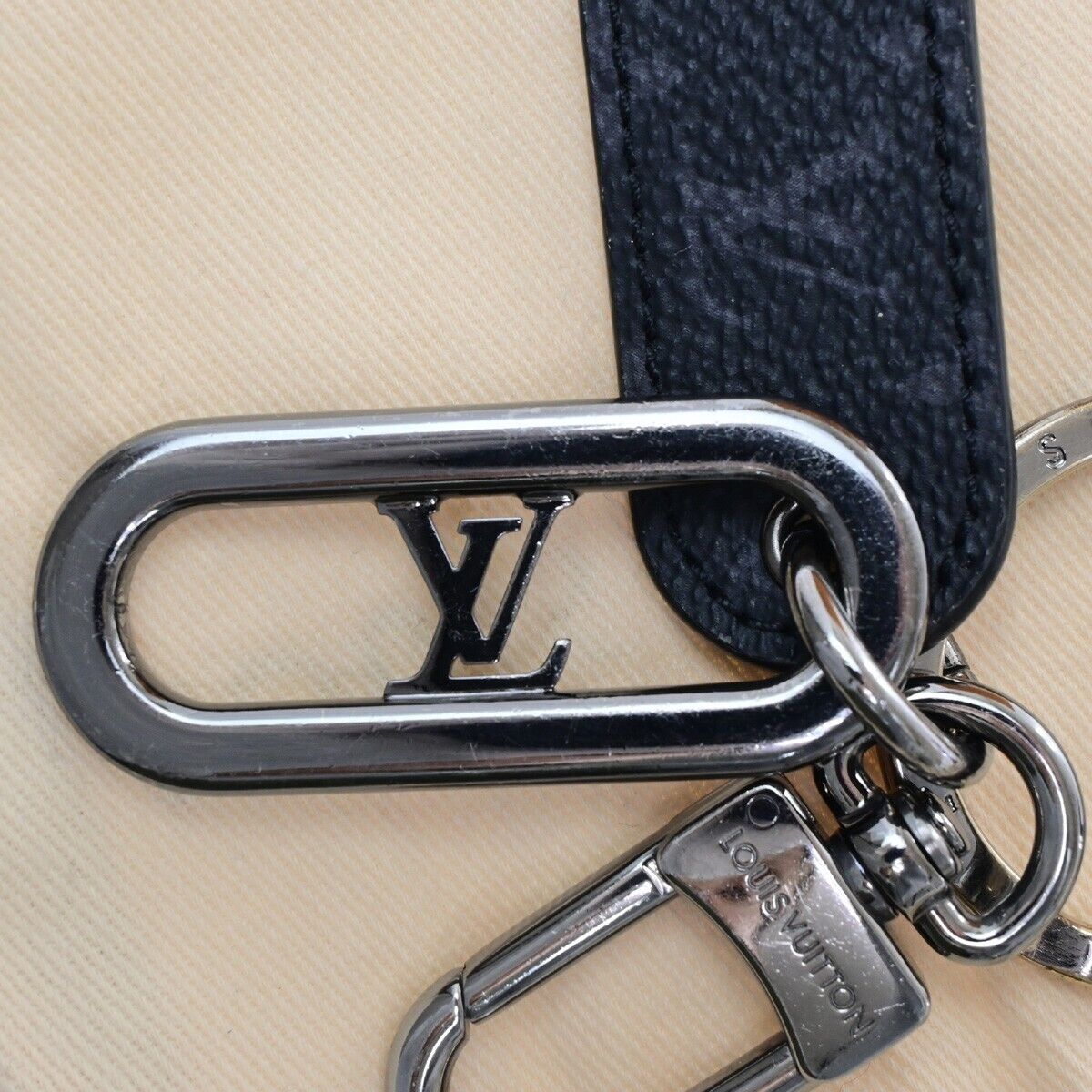 LOUIS VUITTON Porete Cles Key Chain Monogram Eclipse Black SHW M00927 67ED467