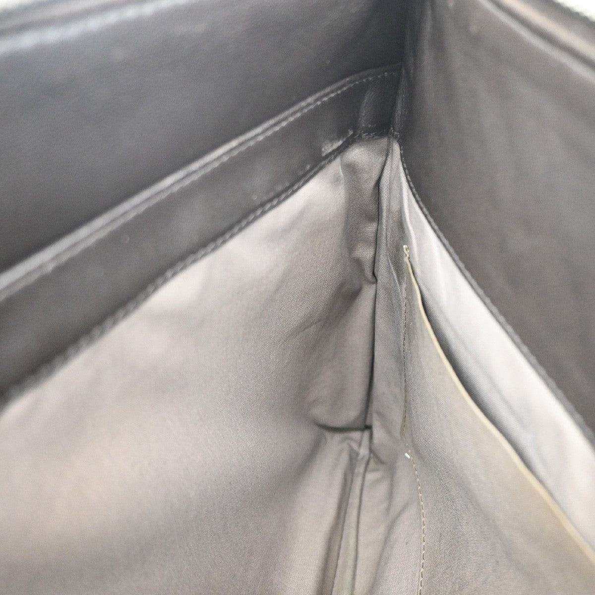 BOTTEGA VENETA Logo Intrecciato Clutch Hand Bag Leather Black Blue Red 04EG080