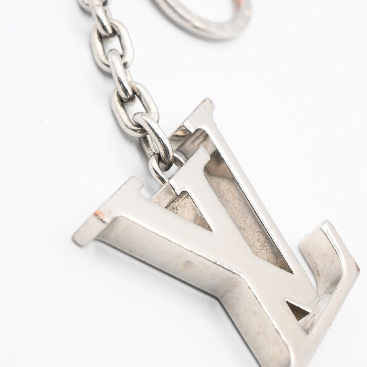 LOUIS VUITTON LV Porte Cles Initiales LV Charm Key Ring Silver M65071 67MA374