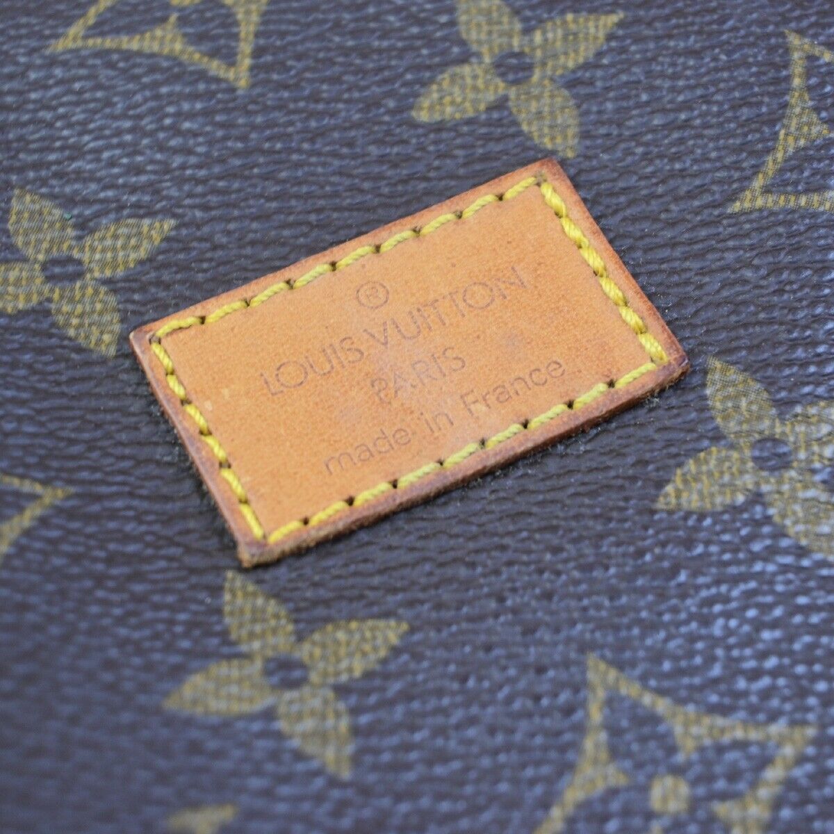 LOUIS VUITTON Logo Saumur 30 Shoulder Bag Monogram Leather Brown M42256 88ED062