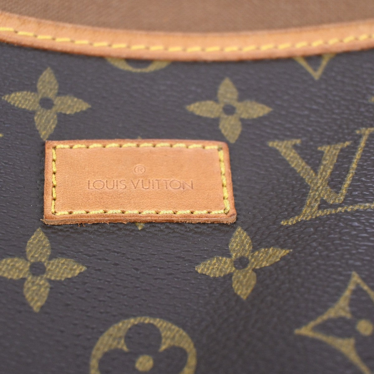 LOUIS VUITTON Saumur 35 Shoulder Bag Monogram Leather BN France M42254 74KC830