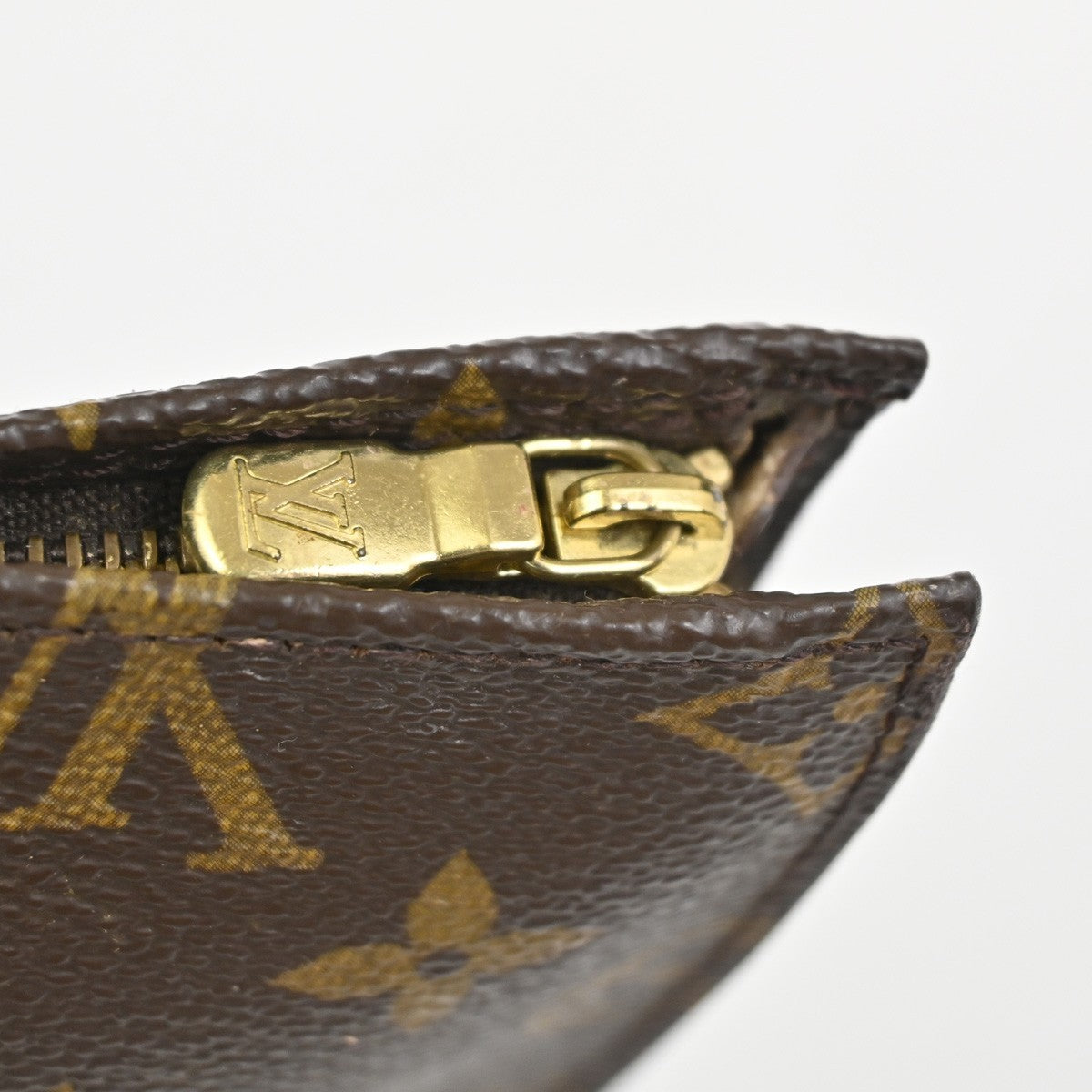 LOUIS VUITTON Logo BUCKET PM Pouch Clutch Bag Monogram Leather BN France 66KC744