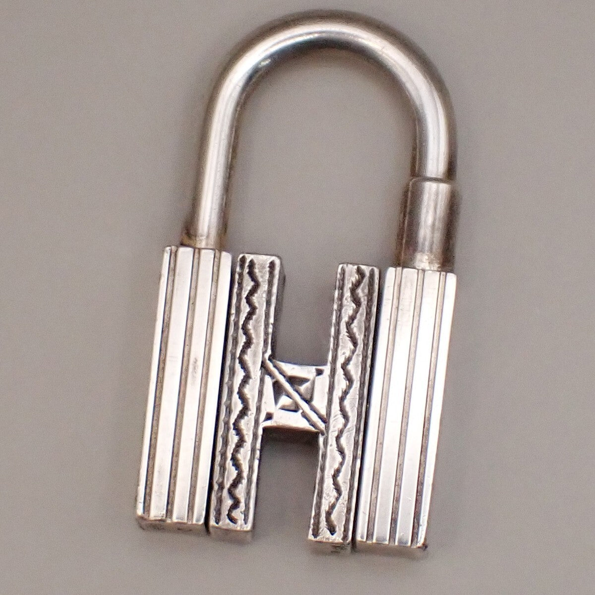 HERMES Logo Touareg H Cadena Padlock Bag Charm Silver 925 31RK897