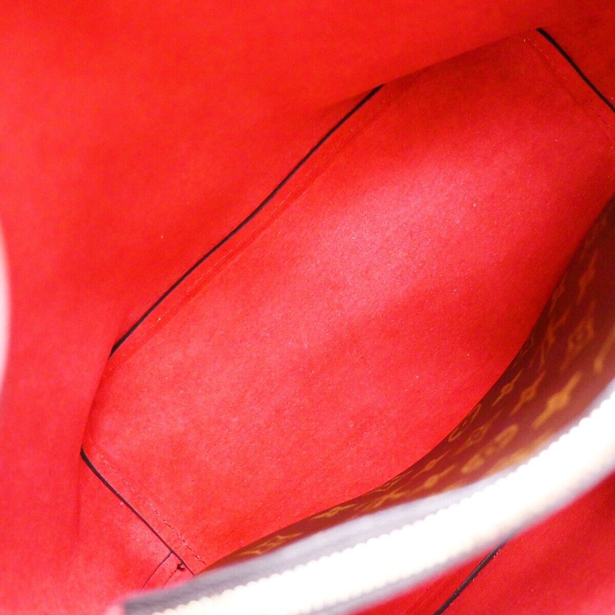 LOUIS VUITTON Neo Noe MM Drawstring Shoulder Bag Monogram Red M44021 669RF240