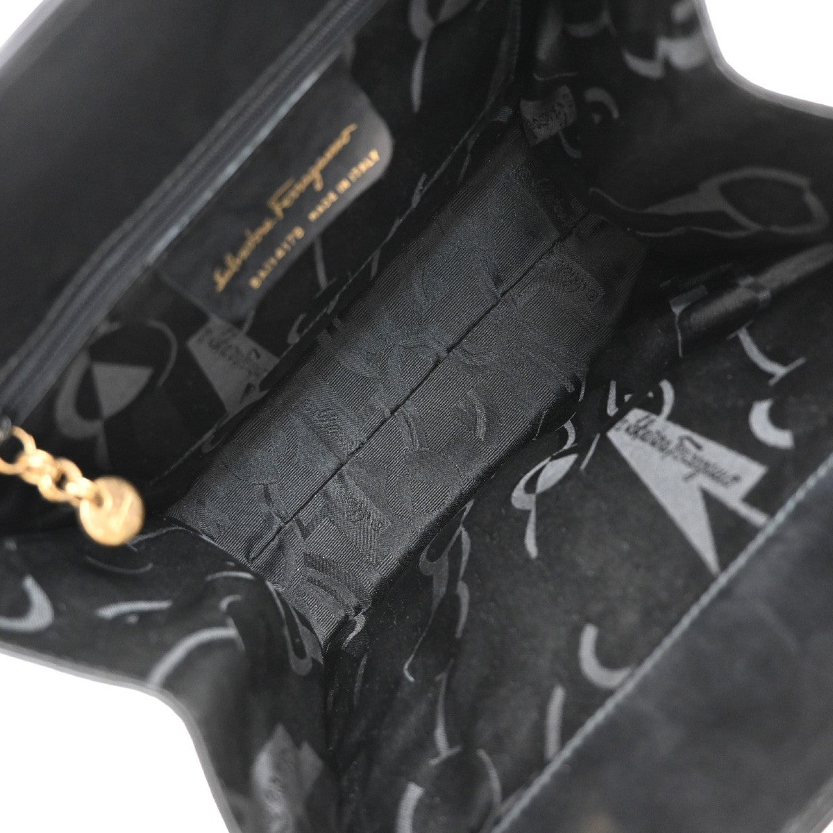 SALVATORE FERRAGAMO Logo Vara Hand Bag Canvas Leather Black Gold Italy 67KB455