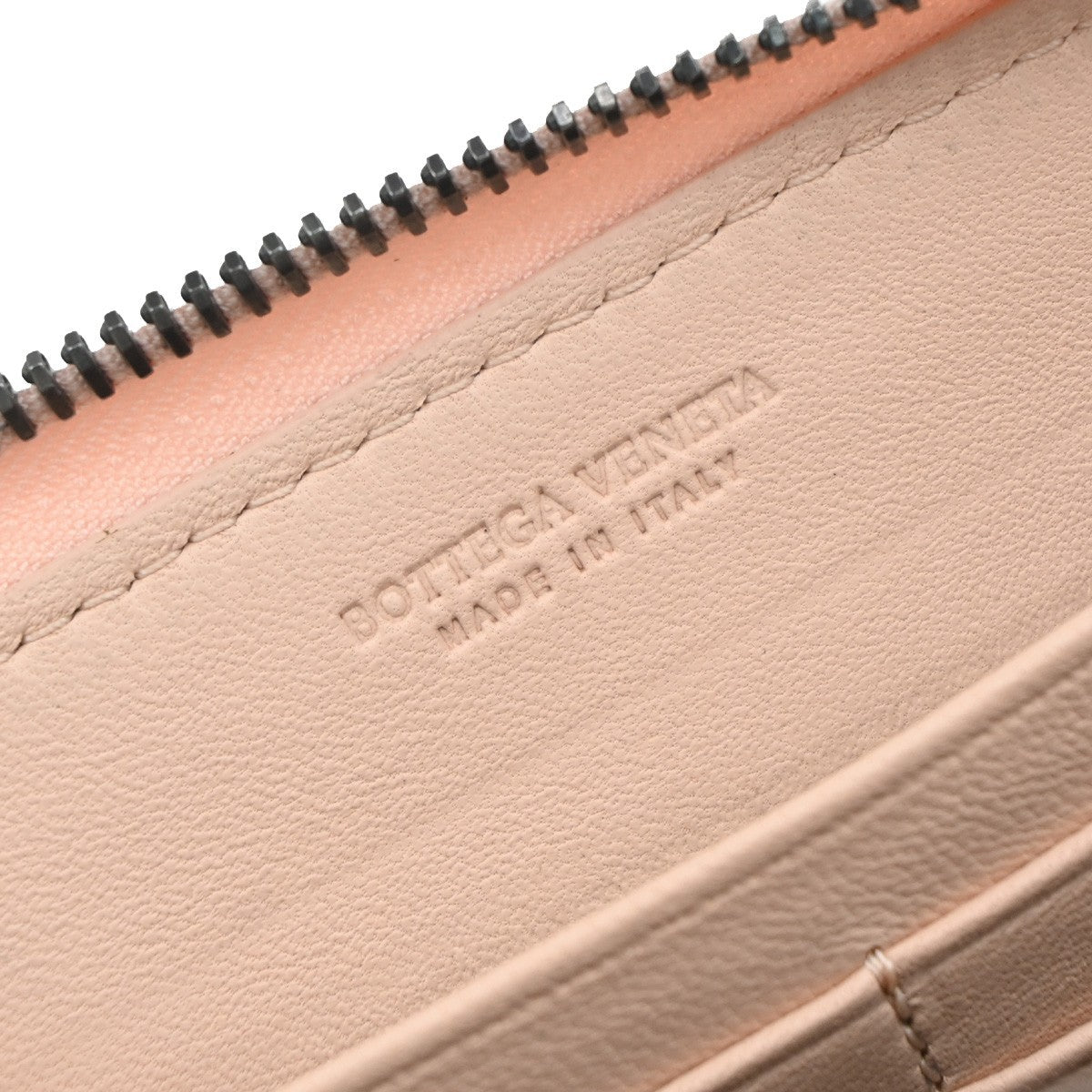 BOTTEGA VENETA Intrecciato Zip Around Long Wallet Embossing Leather Pink 33RF621