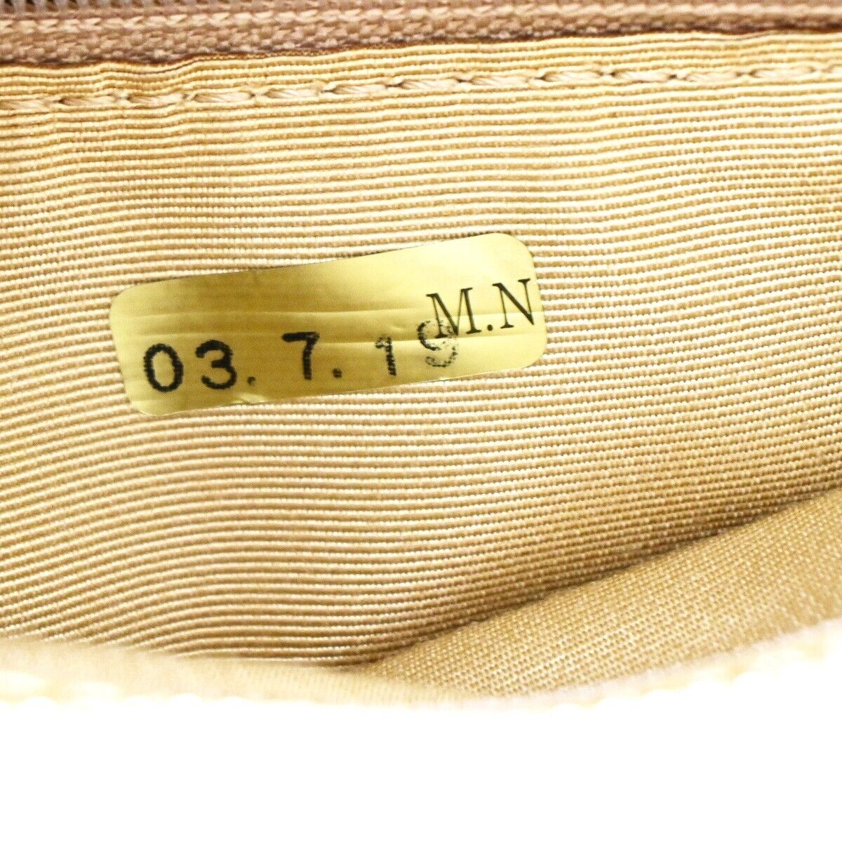 CHANEL CC Logo Medallion Shoulder Tote Bag Caviar Skin Leather BE GHW 611RJ846