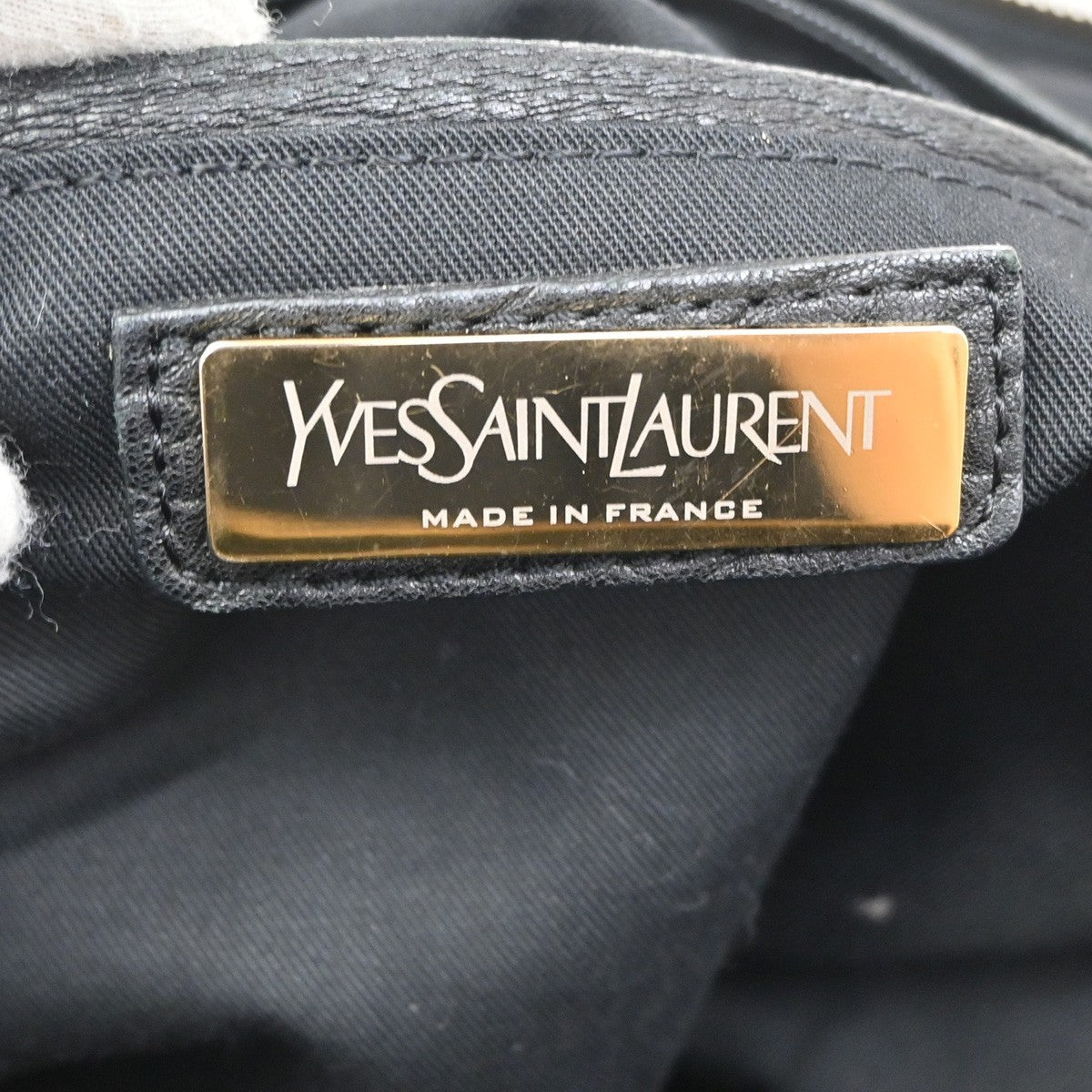 YVES SAINT LAURENT Easy Handbag Boston Black Leather GHW France 65DA105