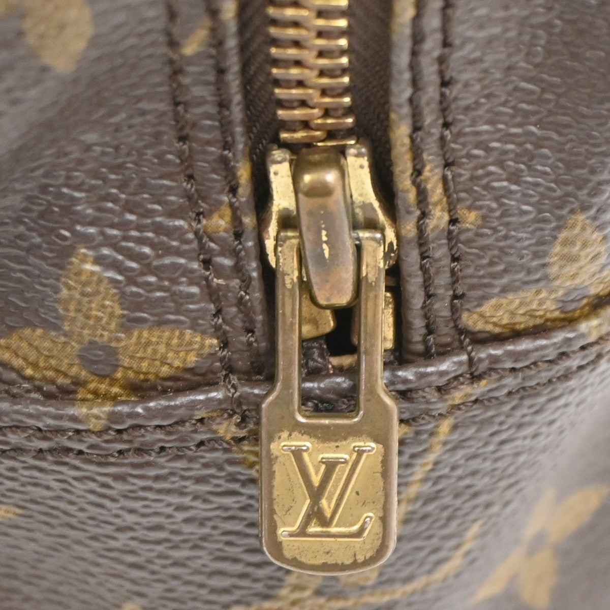 LOUIS VUITTON Trousse Toilette 28 Clutch Hand Bag Monogram Brown M47522 62PA075
