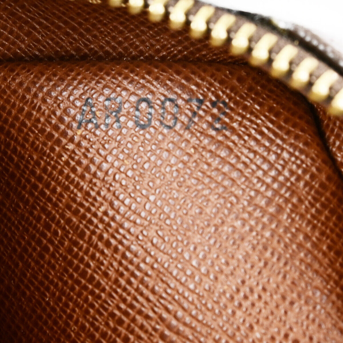 LOUIS VUITTON Amazon Crossbody Shoulder Bag Monogram Leather BN M45236 10SJ031