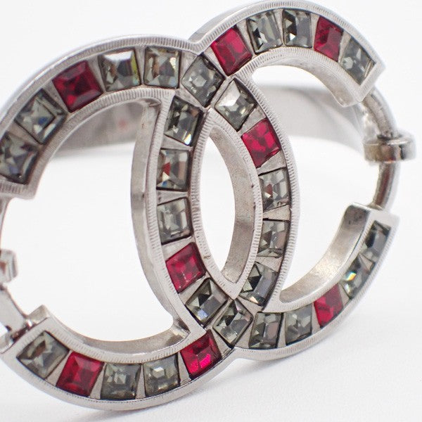 CHANEL CC Logo Rhinestone Bangle Bracelet 05P SHW Vintage Accessory 76RL875