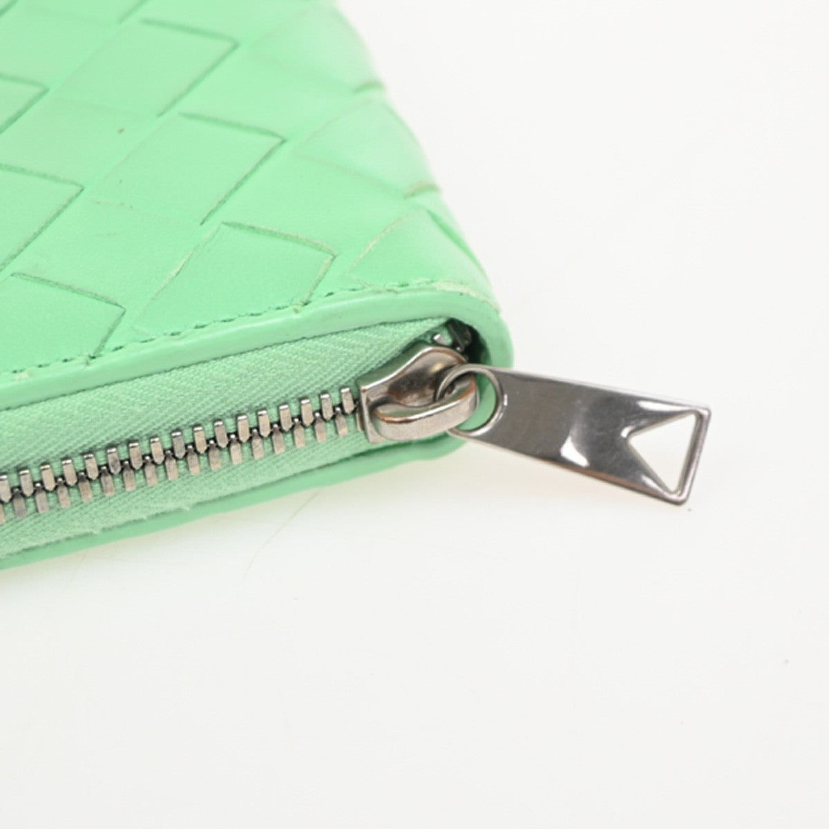 BOTTEGA VENETA Logo Intrecciato Zippy Long Wallet Leather Green SHW 66DA285