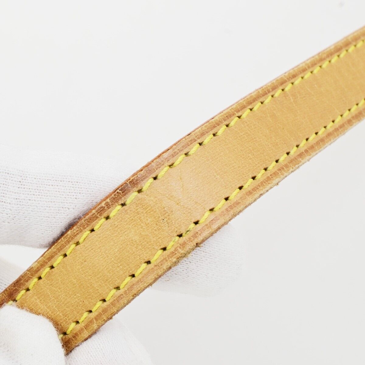 LOUIS VUITTON Logo Shoulder Strap Leather Brown Gold Bag Accessory 67FB297